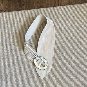 Elegant Cream Belt with Horn Buckle